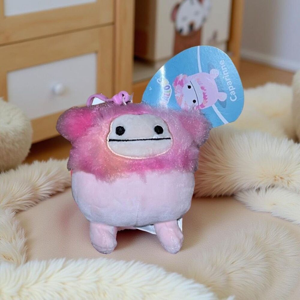 NWT Caprine the Yeti Bigfoot Squishmallow Clip Plush Stuffed Back pack Clip 2” P